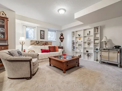 2 Clairtrell Road Toronto ON M2N 7H5