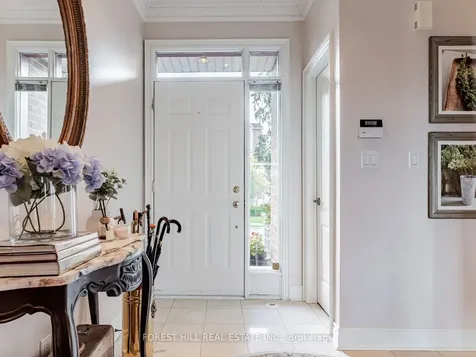 2 Clairtrell Road Toronto ON M2N 7H5