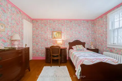 50 Buckingham Avenue Toronto ON M4N 1R2
