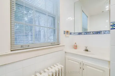 50 Buckingham Avenue Toronto ON M4N 1R2