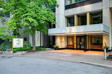 33 Harbour Square Toronto ON M5J 2G2