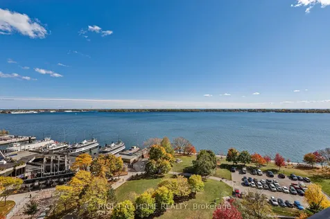 33 Harbour Square Toronto ON M5J 2G2