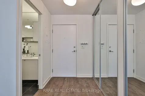 32 Camden Street Toronto ON M5V 0G4