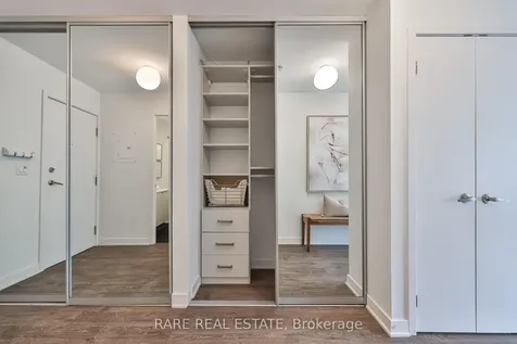 32 Camden Street Toronto ON M5V 0G4