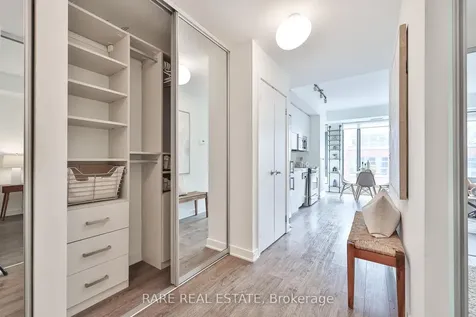32 Camden Street Toronto ON M5V 0G4