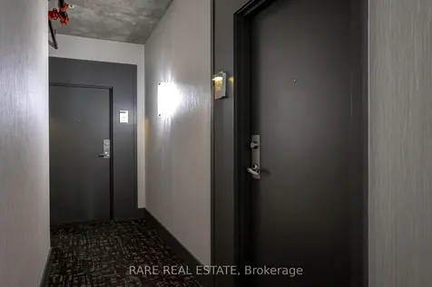 32 Camden Street Toronto ON M5V 0G4
