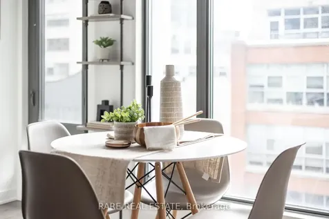 32 Camden Street Toronto ON M5V 0G4