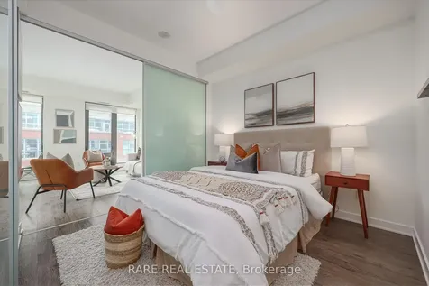 32 Camden Street Toronto ON M5V 0G4