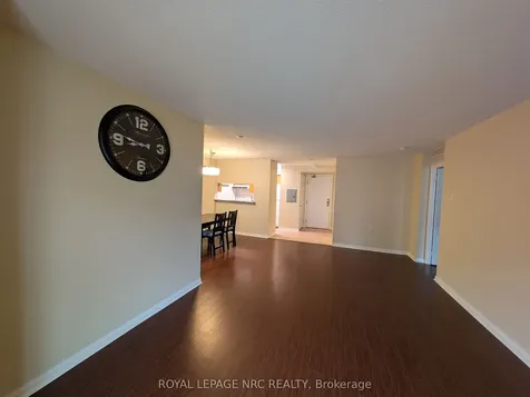 650 Lawrence Avenue W Toronto ON M6A 3E8