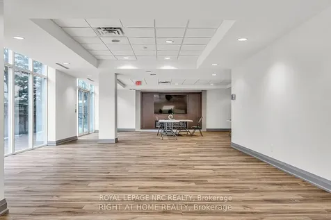 650 Lawrence Avenue W Toronto ON M6A 3E8