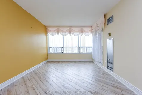 1101 Steeles Avenue W Toronto ON M2R 3W5