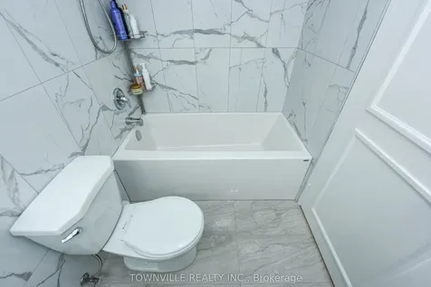 1101 Steeles Avenue W Toronto ON M2R 3W5
