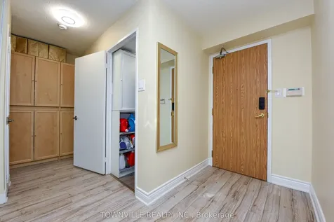 1101 Steeles Avenue W Toronto ON M2R 3W5