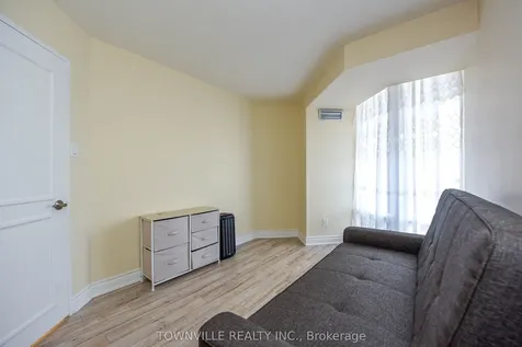 1101 Steeles Avenue W Toronto ON M2R 3W5