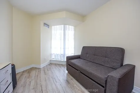 1101 Steeles Avenue W Toronto ON M2R 3W5