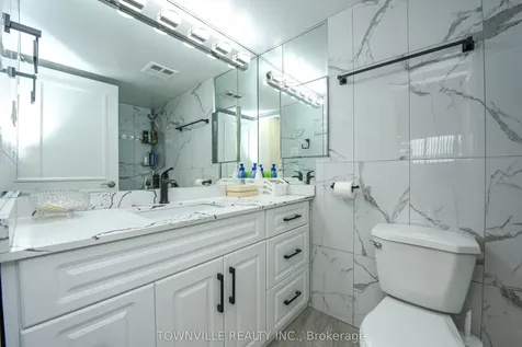 1101 Steeles Avenue W Toronto ON M2R 3W5