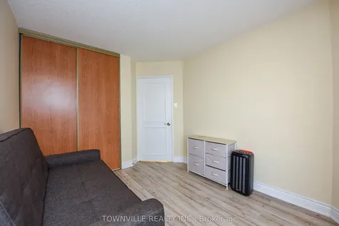 1101 Steeles Avenue W Toronto ON M2R 3W5