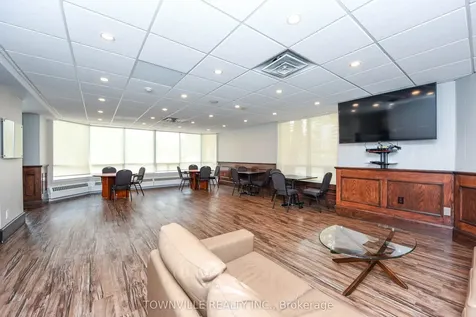 1101 Steeles Avenue W Toronto ON M2R 3W5