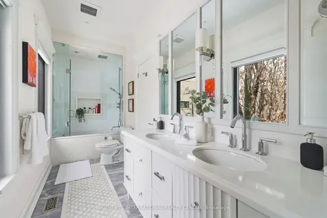 4 Ridgefield Road Toronto ON M4N 3H8