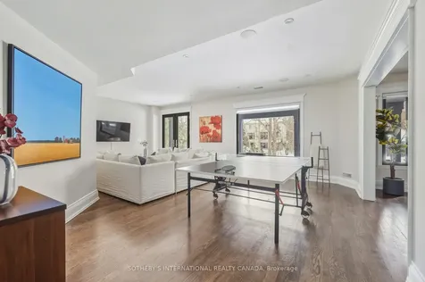 4 Ridgefield Road Toronto ON M4N 3H8