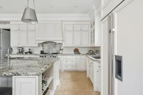 4 Ridgefield Road Toronto ON M4N 3H8