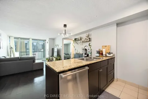 81 Navy Wharf Court Toronto ON M5V 3S2