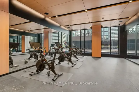 35 Mercer Street Toronto ON M5V 0V1