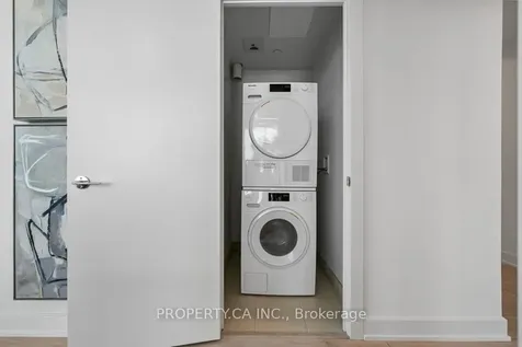 35 Mercer Street Toronto ON M5V 0V1