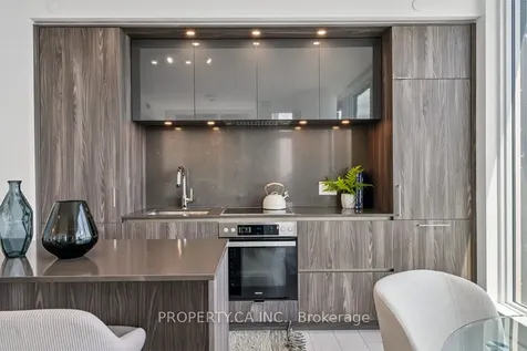 35 Mercer Street Toronto ON M5V 0V1