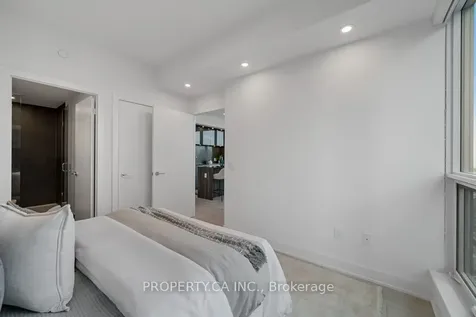 35 Mercer Street Toronto ON M5V 0V1