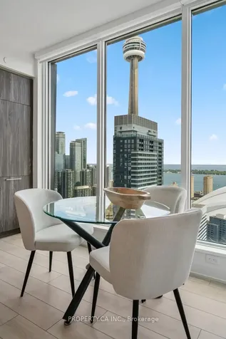 35 Mercer Street Toronto ON M5V 0V1