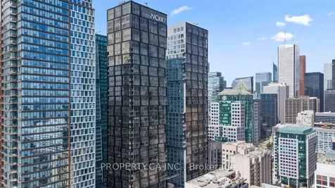 35 Mercer Street Toronto ON M5V 0V1