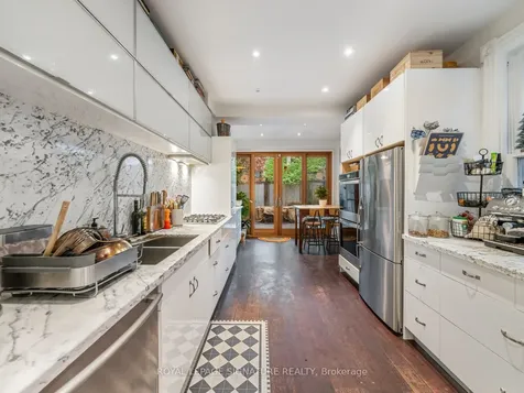 14 Tranby Avenue Toronto ON M5R 1N5
