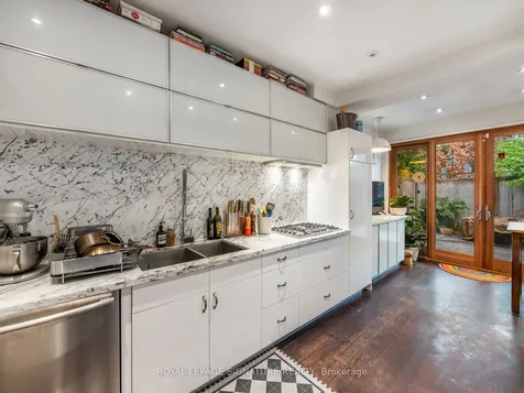 14 Tranby Avenue Toronto ON M5R 1N5