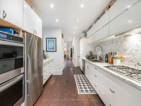 14 Tranby Avenue Toronto ON M5R 1N5