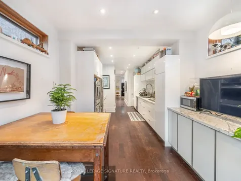 14 Tranby Avenue Toronto ON M5R 1N5