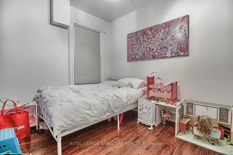 14 Tranby Avenue Toronto ON M5R 1N5