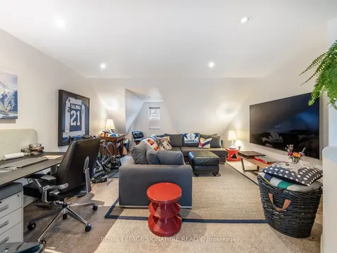 14 Tranby Avenue Toronto ON M5R 1N5