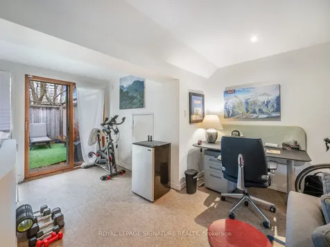 14 Tranby Avenue Toronto ON M5R 1N5