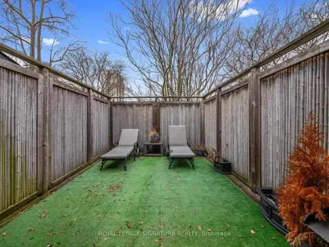 14 Tranby Avenue Toronto ON M5R 1N5