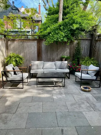 14 Tranby Avenue Toronto ON M5R 1N5