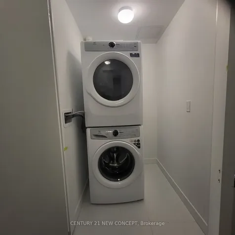 8 Olympic Garden Drive Toronto ON M2M 0B9