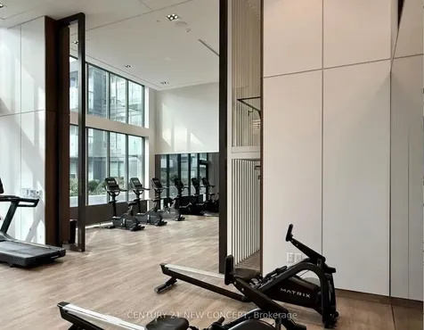 8 Olympic Garden Drive Toronto ON M2M 0B9