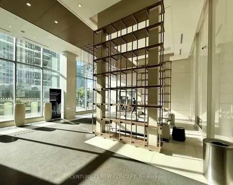 8 Olympic Garden Drive Toronto ON M2M 0B9