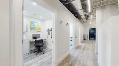 200 Spadina Avenue Toronto ON M5T 2C2