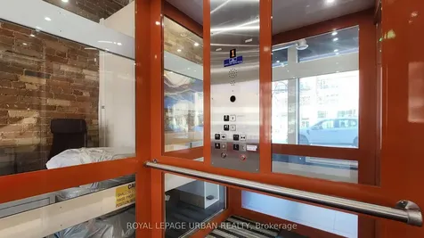 200 Spadina Avenue Toronto ON M5T 2C2