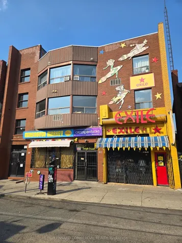 60 Kensington Avenue Toronto ON M5T 2K1
