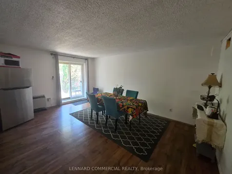 60 Kensington Avenue Toronto ON M5T 2K1