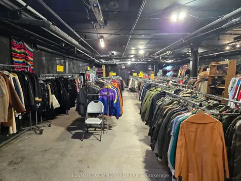 60 Kensington Avenue Toronto ON M5T 2K1