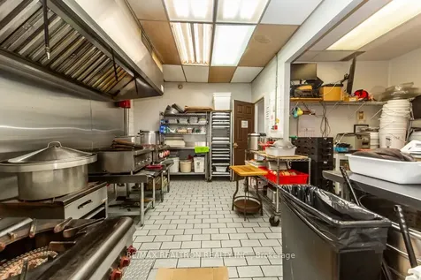 375 Wilson Avenue Toronto ON M3H 1T3